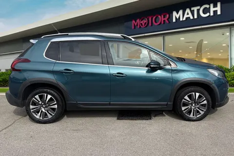 KJ66CVK PEUGEOT 2008 1.2 PureTech Allure Euro 6 5dr Thumbnail #4