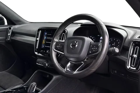 YY70UXN Volvo Xc40 2.0 B4 MHEV R-Design Pro Auto Euro 6 (s/s) 5dr Thumbnail #8