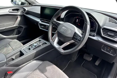 KS70RHZ SEAT Leon 1.4 eHybrid 12.8kWh FR Sport DSG Euro 6 (s/s) 5dr Thumbnail #8