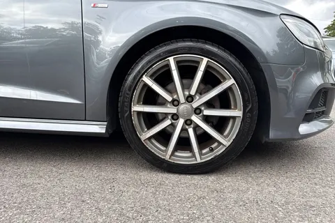 YF17XGT Audi A3 1.4 TFSI CoD Black Edition Sportback Euro 6 (s/s) 5dr Thumbnail #7