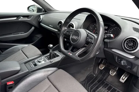 YF17XGT Audi A3 1.4 TFSI CoD Black Edition Sportback Euro 6 (s/s) 5dr Thumbnail #8