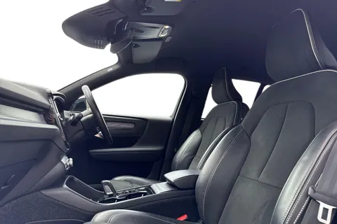 YY70UXN Volvo Xc40 2.0 B4 MHEV R-Design Pro Auto Euro 6 (s/s) 5dr Thumbnail #11