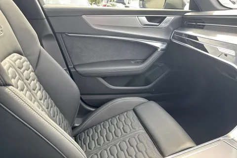 14 of 66 for AUDI RS6 RS 6 TFSI Quattro Performance 5dr Tiptronic