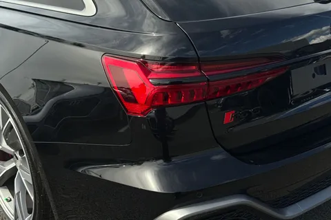 15 of 66 for AUDI RS6 RS 6 TFSI Quattro Performance 5dr Tiptronic