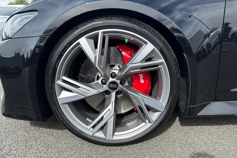 23 of 66 for AUDI RS6 RS 6 TFSI Quattro Performance 5dr Tiptronic