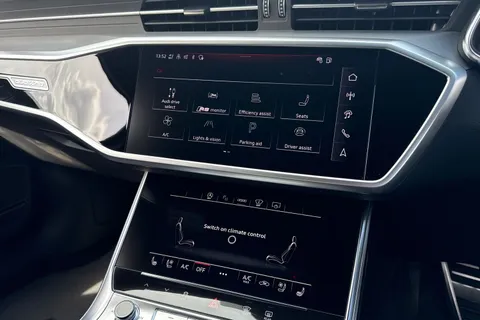 27 of 66 for AUDI RS6 RS 6 TFSI Quattro Performance 5dr Tiptronic