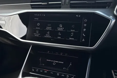 36 of 66 for AUDI RS6 RS 6 TFSI Quattro Performance 5dr Tiptronic