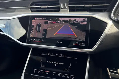 43 of 66 for AUDI RS6 RS 6 TFSI Quattro Performance 5dr Tiptronic