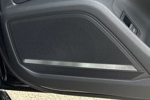 45 of 66 for AUDI RS6 RS 6 TFSI Quattro Performance 5dr Tiptronic