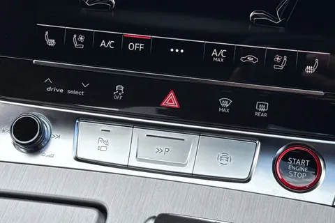 56 of 66 for AUDI RS6 RS 6 TFSI Quattro Performance 5dr Tiptronic