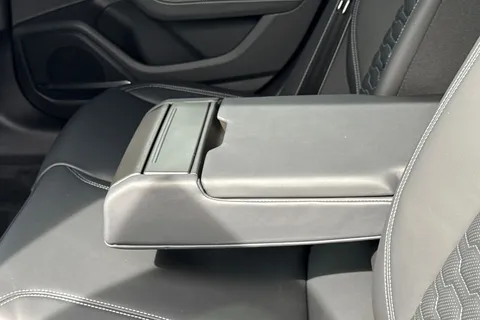 59 of 66 for AUDI RS6 RS 6 TFSI Quattro Performance 5dr Tiptronic