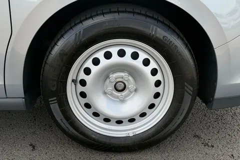 ML74ZRG Volkswagen Id. Buzz Cargo 210kW Commerce 79kWh Auto Thumbnail #7