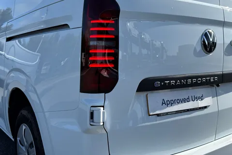 DF25JZT Volkswagen E-Transporter 100kW 65kWh Commerce Plus Van Auto Thumbnail #8