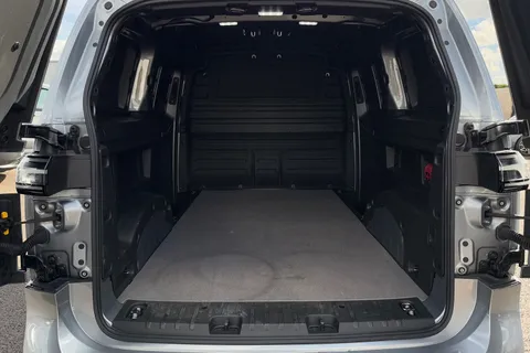 ML74ZRG Volkswagen Id. Buzz Cargo 210kW Commerce 79kWh Auto Thumbnail #10