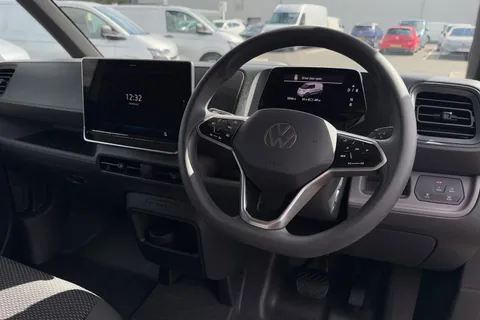 ML74ZRG Volkswagen Id. Buzz Cargo 210kW Commerce 79kWh Auto Thumbnail #13