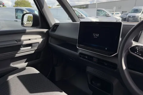 ML74ZRG Volkswagen Id. Buzz Cargo 210kW Commerce 79kWh Auto Thumbnail #15