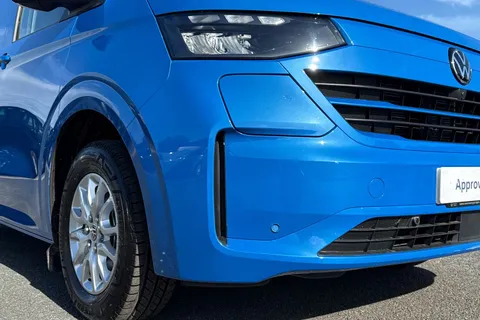 DF25BPV Volkswagen Transporter 160kW 65kWh Commerce Pro Van Auto Thumbnail #17