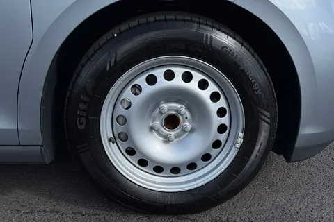 ML74ZRG Volkswagen Id. Buzz Cargo 210kW Commerce 79kWh Auto Thumbnail #24