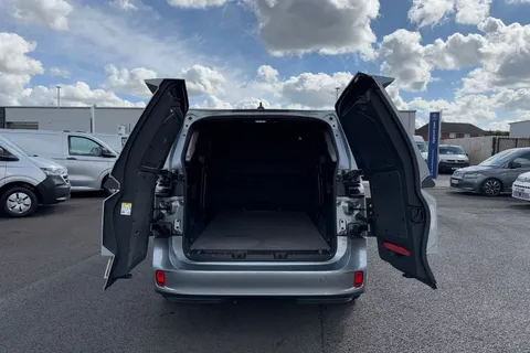 ML74ZRG Volkswagen Id. Buzz Cargo 210kW Commerce 79kWh Auto Thumbnail #30