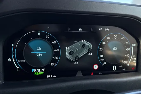 DF25JZT Volkswagen E-Transporter 100kW 65kWh Commerce Plus Van Auto Thumbnail #37