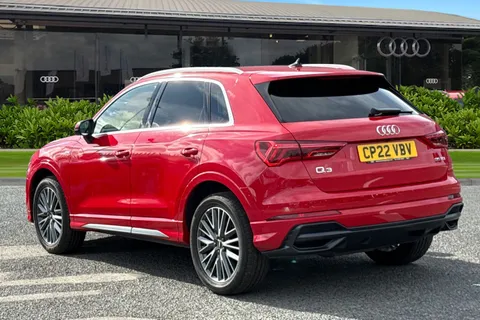 CP22VBV Audi Q3 S line 35 TDI 150 PS S tronic Thumbnail #3