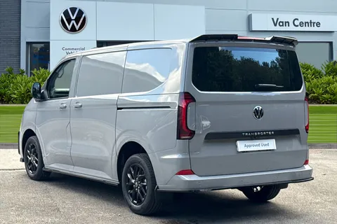 PJ25VOU Volkswagen Transporter T28 Panel Van Commerce Pro SWB 150 PS 2.0 TDI 8sp Automatic Thumbnail #3