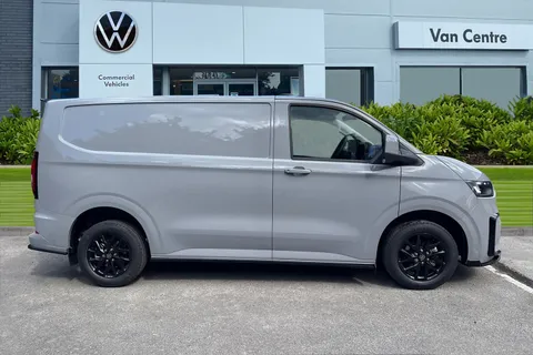 PJ25VOU Volkswagen Transporter T28 Panel Van Commerce Pro SWB 150 PS 2.0 TDI 8sp Automatic Thumbnail #4