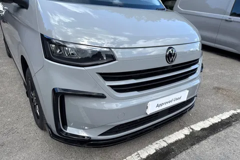 PJ25VOU Volkswagen Transporter T28 Panel Van Commerce Pro SWB 150 PS 2.0 TDI 8sp Automatic Thumbnail #9