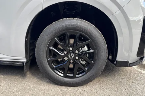 PJ25VOU Volkswagen Transporter T28 Panel Van Commerce Pro SWB 150 PS 2.0 TDI 8sp Automatic Thumbnail #10