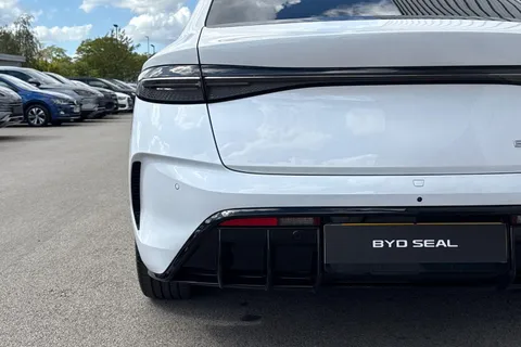 DG25RNO BYD SEAL 82.5kWh Excellence Auto AWD 4dr Thumbnail #9
