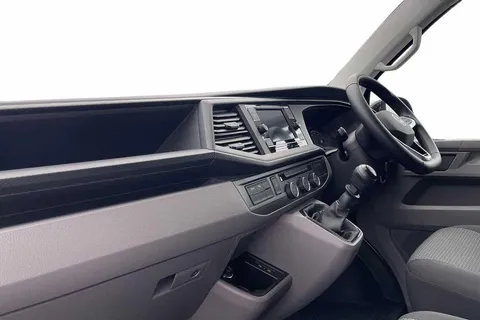 DF74HLY Volkswagen Transporter 2.0 TDI 110 Highline Van Thumbnail #2