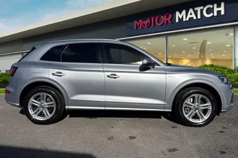 GL20PZE Audi Q5 2.0 TDI 40 S line S Tronic quattro Euro 6 (s/s) 5dr Thumbnail #4