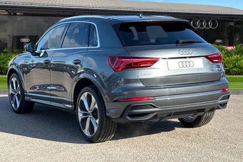 Audi Q3 1.5 TFSI CoD 35 S line S Tronic Euro 6 (s/s) 5dr Thumbnail #3