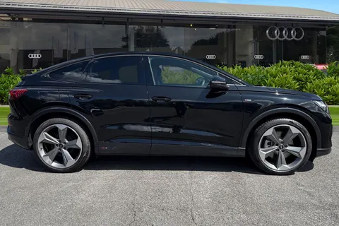 Audi Q4 e-tron 45 Black Edition Sportback Auto 5dr 82kWh Thumbnail #3