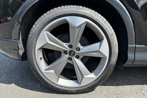 Audi Q4 e-tron 45 Black Edition Sportback Auto 5dr 82kWh Thumbnail #10