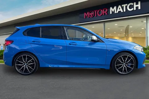 YG70WNZ BMW 1 Series 2.0 M135i Auto xDrive Euro 6 (s/s) 5dr Thumbnail #4