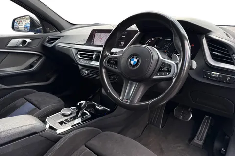 YG70WNZ BMW 1 Series 2.0 M135i Auto xDrive Euro 6 (s/s) 5dr Thumbnail #8