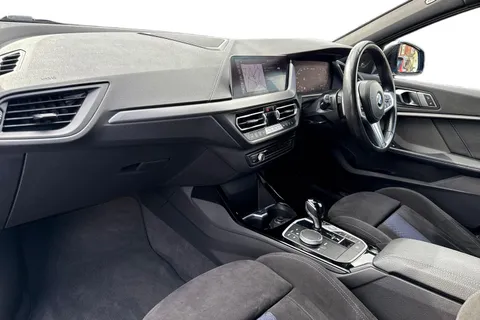 YG70WNZ BMW 1 Series 2.0 M135i Auto xDrive Euro 6 (s/s) 5dr Thumbnail #9