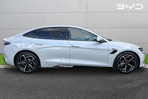 DS25TOV BYD SEAL 82.5kWh Design Auto 4dr Thumbnail #4