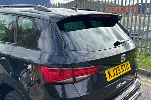 KJ25RTO SEAT Ateca 1.5 TSI EVO FR Black Edition Euro 6 (s/s) 5dr Thumbnail #8