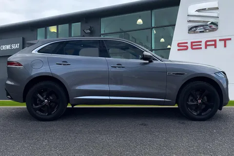 DK71PGZ Jaguar F-Pace 2.0 D200 MHEV R-Dynamic S Auto AWD Euro 6 (s/s) 5dr Thumbnail #4