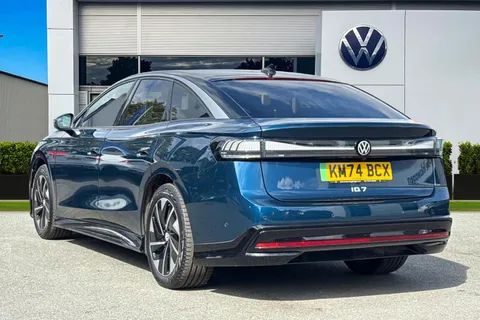 KM74BCX Volkswagen Id.7 210kW Match Pro 77kWh 5dr Auto | Heat pump | Rear camera Thumbnail #3