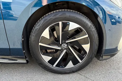 KM74BCX Volkswagen Id.7 210kW Match Pro 77kWh 5dr Auto | Heat pump | Rear camera Thumbnail #10