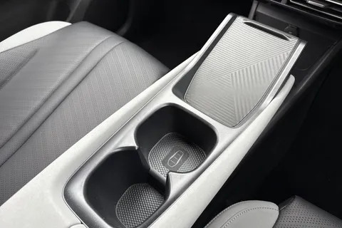 DS25TNV BYD Dolphin Surf 43.2kWh Boost Auto 5dr Thumbnail #21