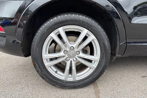 BK68JZJ Audi Q3 1.4 TFSI CoD S line Edition Euro 6 (s/s) 5dr Thumbnail #11