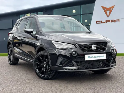 KJ25RXV SEAT Arona 1.0 TSI 115 FR Black Edition 5dr DSG ** DELIVERY MILEAGE** Thumbnail #2