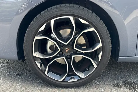 DK25XYW CUPRA Leon 1.5 eTSI V1 DSG Euro 6 (s/s) 5dr Thumbnail #10