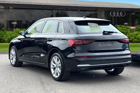 Audi A3 2.0 TDI Sport Sportback S Tronic Euro 6 (s/s) 5dr Thumbnail #3