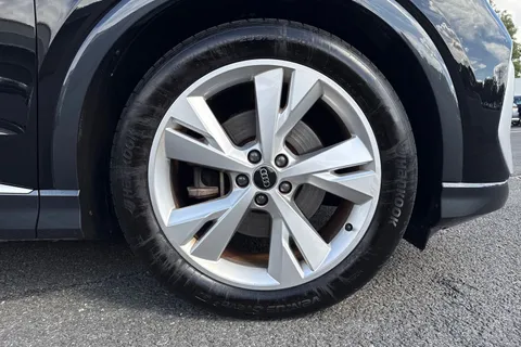 YG72VTV Audi Q4 e-tron Q4 Sportback S line 35 e-tron 125,00 kW Thumbnail #10