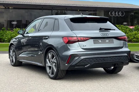 Audi A3 2.0 TDI 35 Black Edition Sportback S Tronic Euro 6 (s/s) 5dr Thumbnail #3